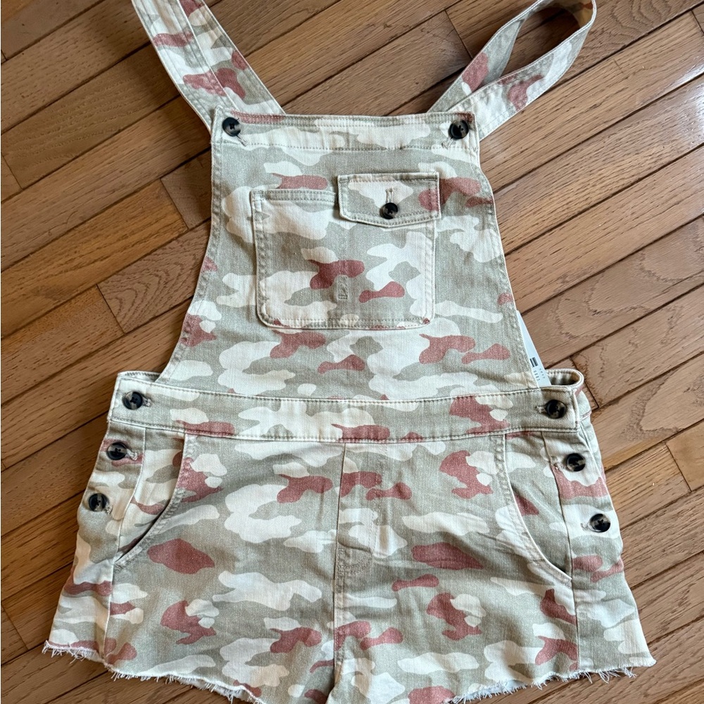NWT - Pilcro Beige and Brown Camo Shorts Overalls